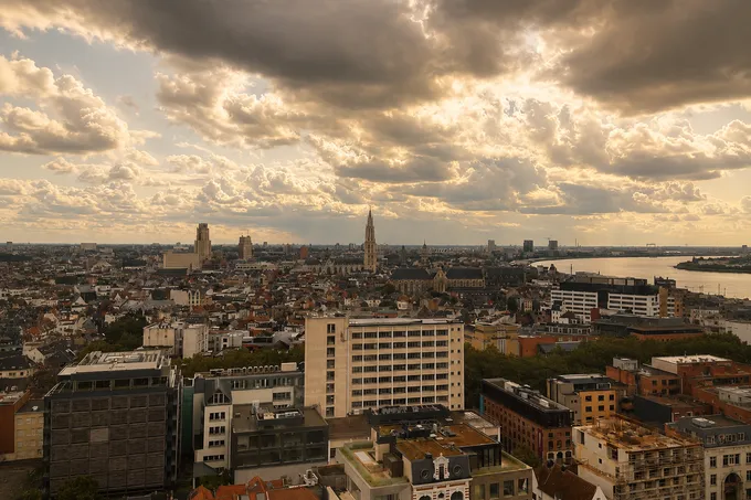 Amberes desde la azotea del MAS, la mejor vista de la ciudad y encima gratis.